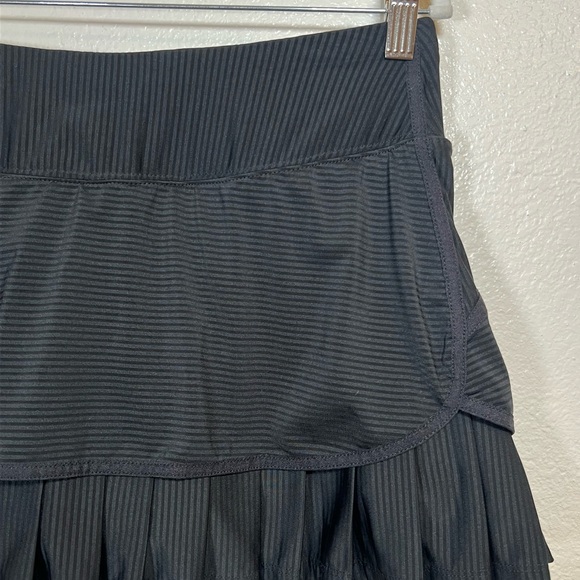 Athleta Women’s Good Match Skort Black Pleated Pocket Skirt Shorts M Tennis Logo - Picture 13 of 15